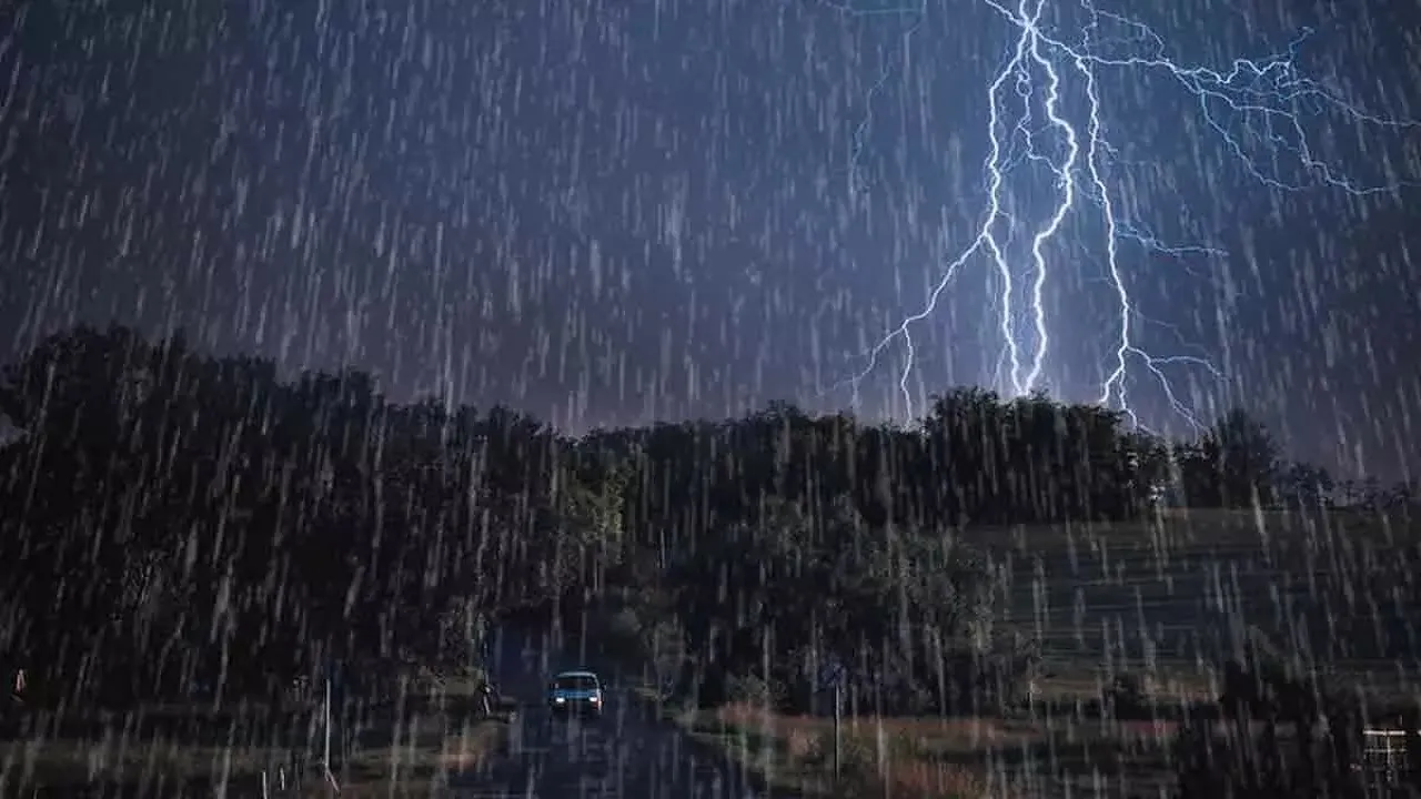 rain and bijli