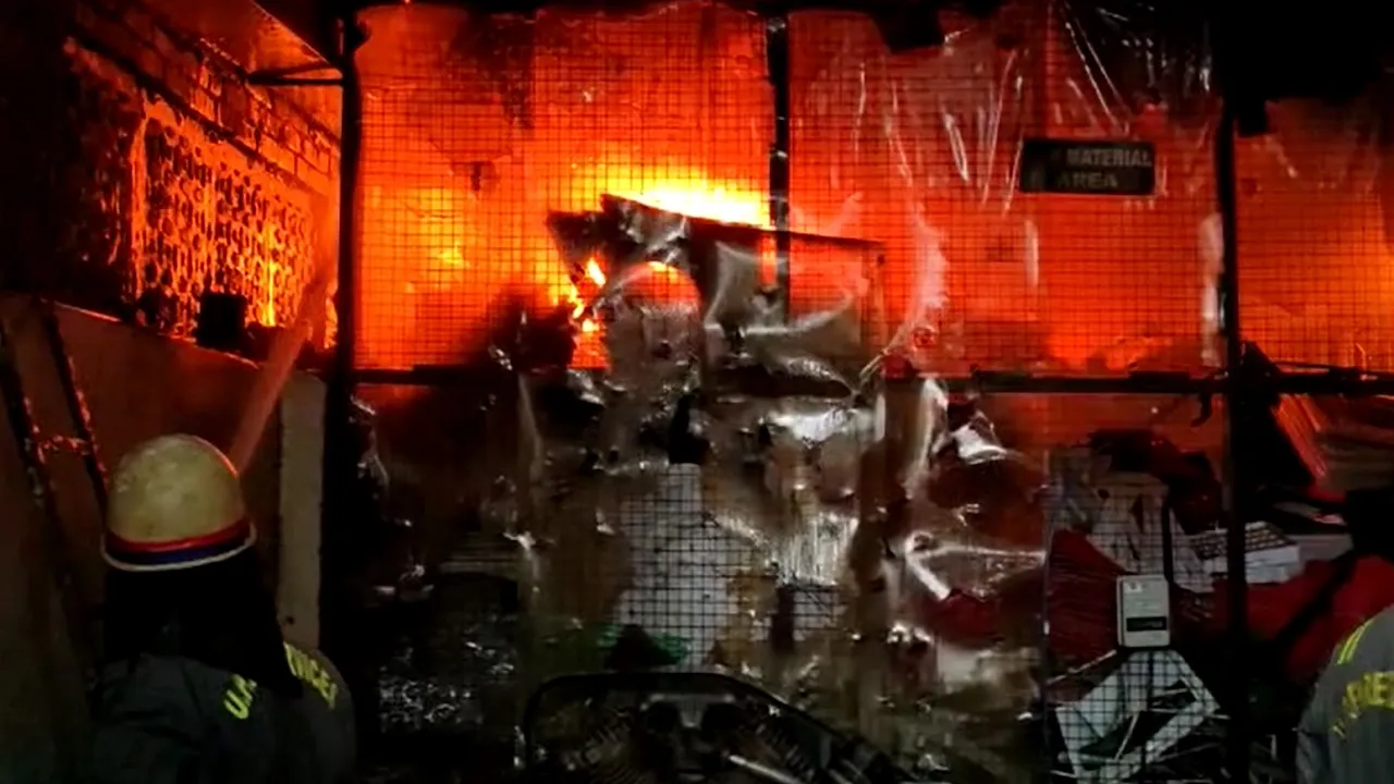 fire in nodia