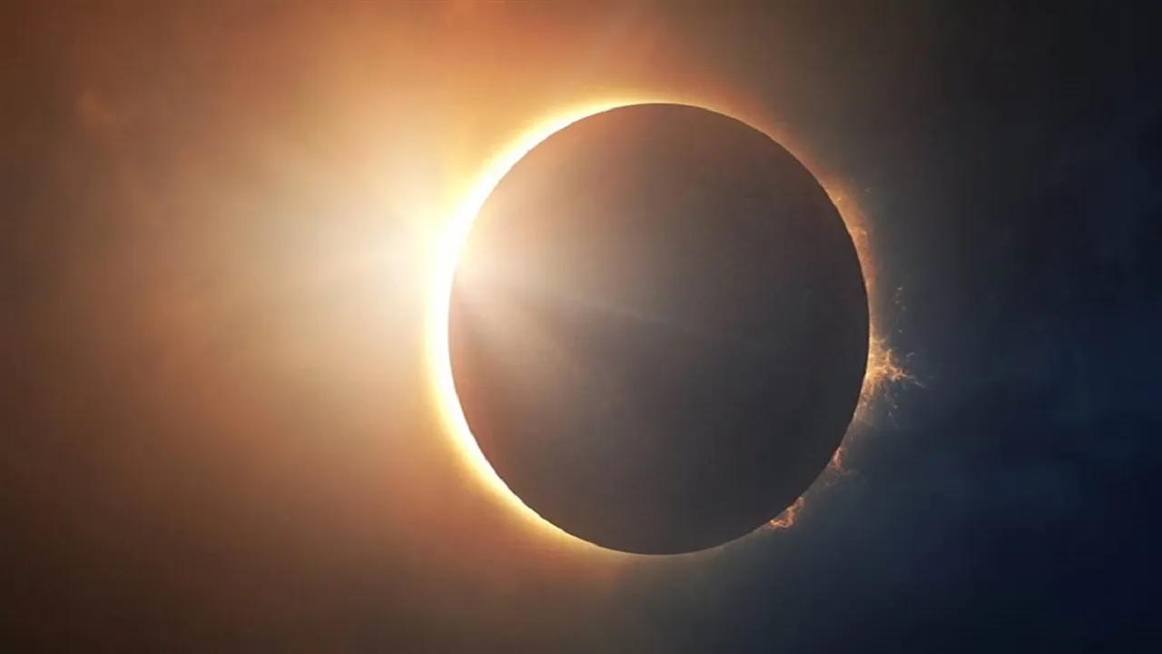 Chandra Grahan 2022