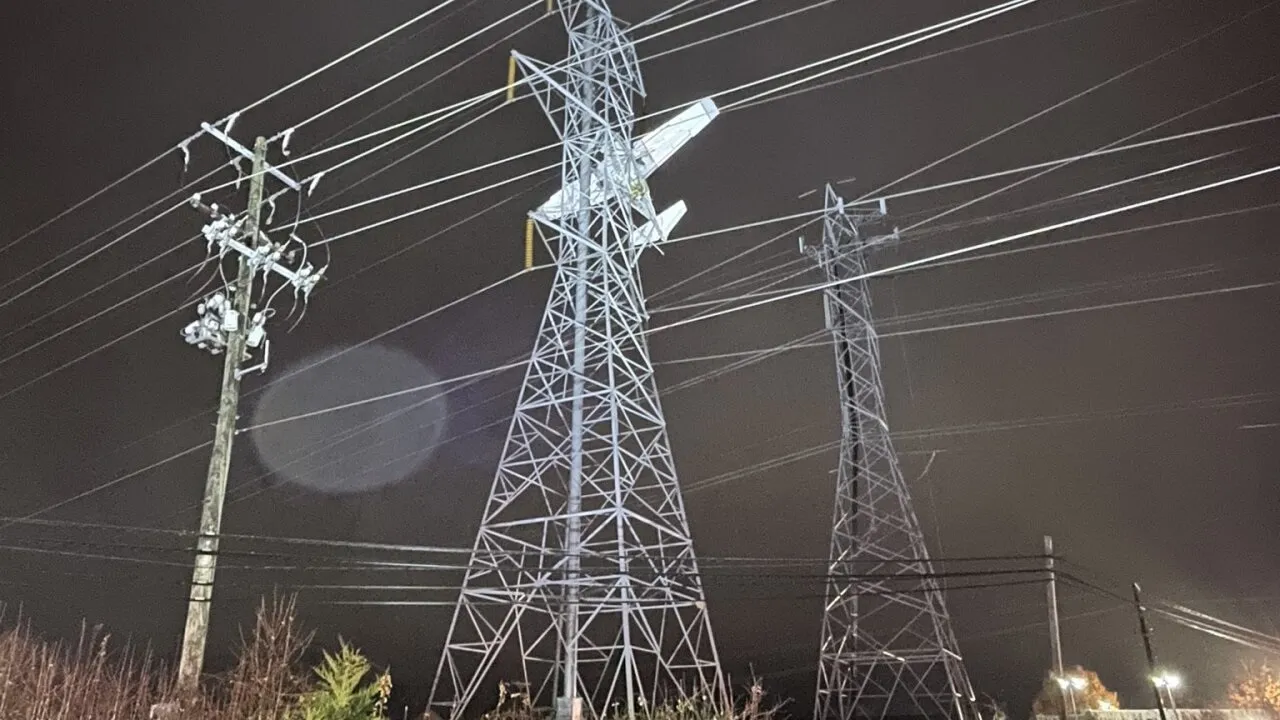 Small plane crashed into powerlines in Montgomery County