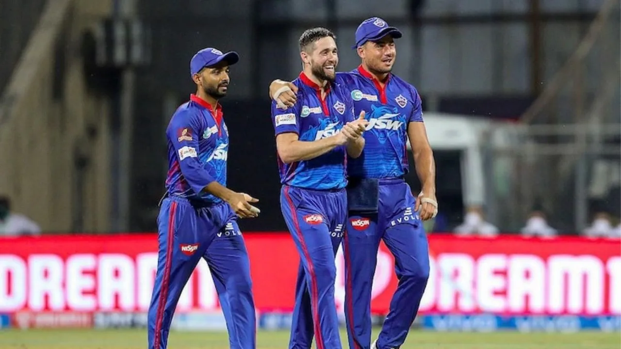 5f775f17 woakes not playing