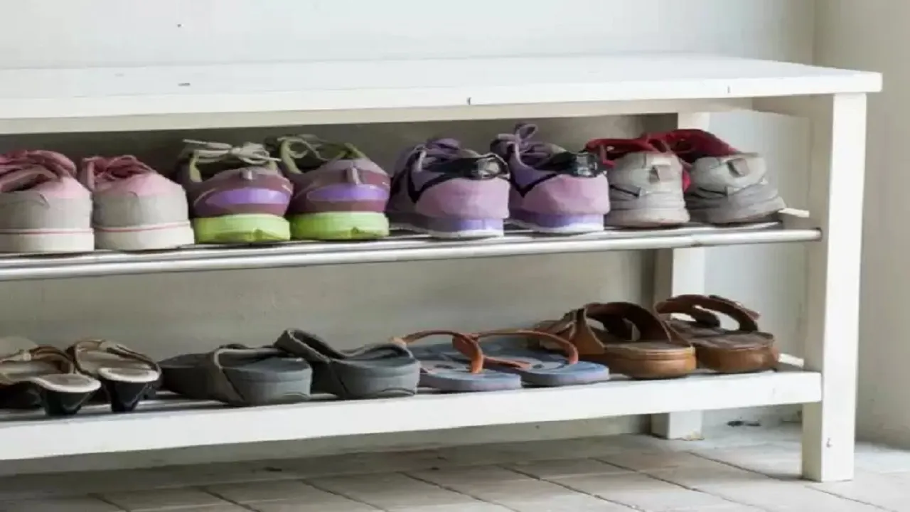 Shoes Vastu Shastra 2022