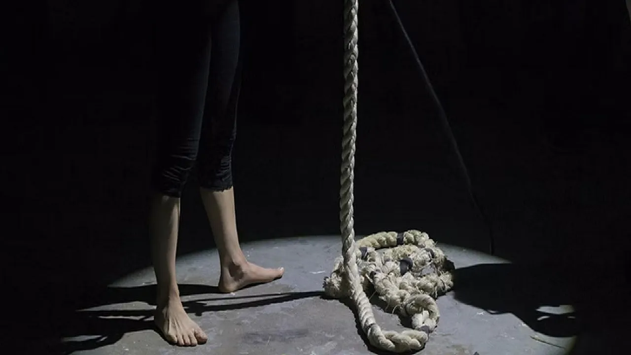 Live Suicide