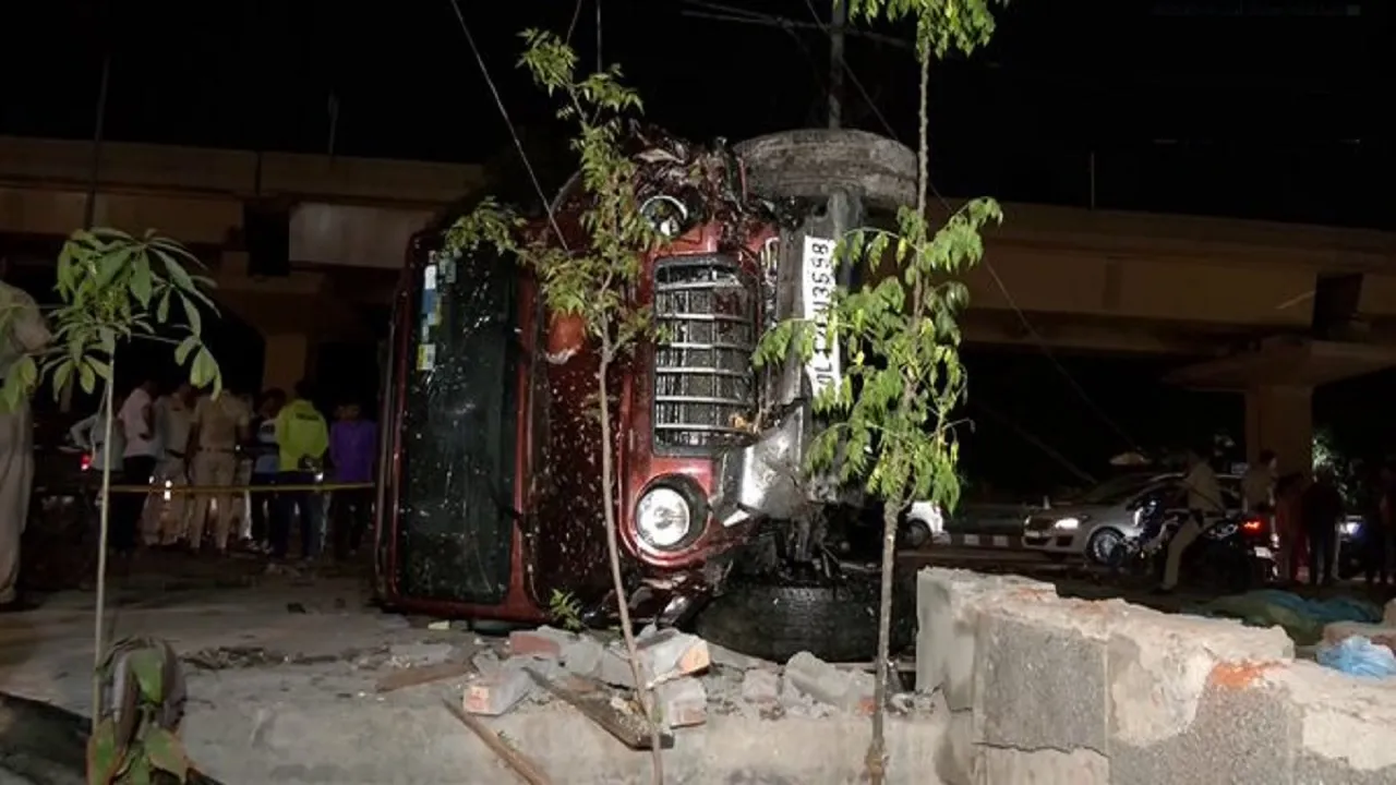 Accident in Delhi