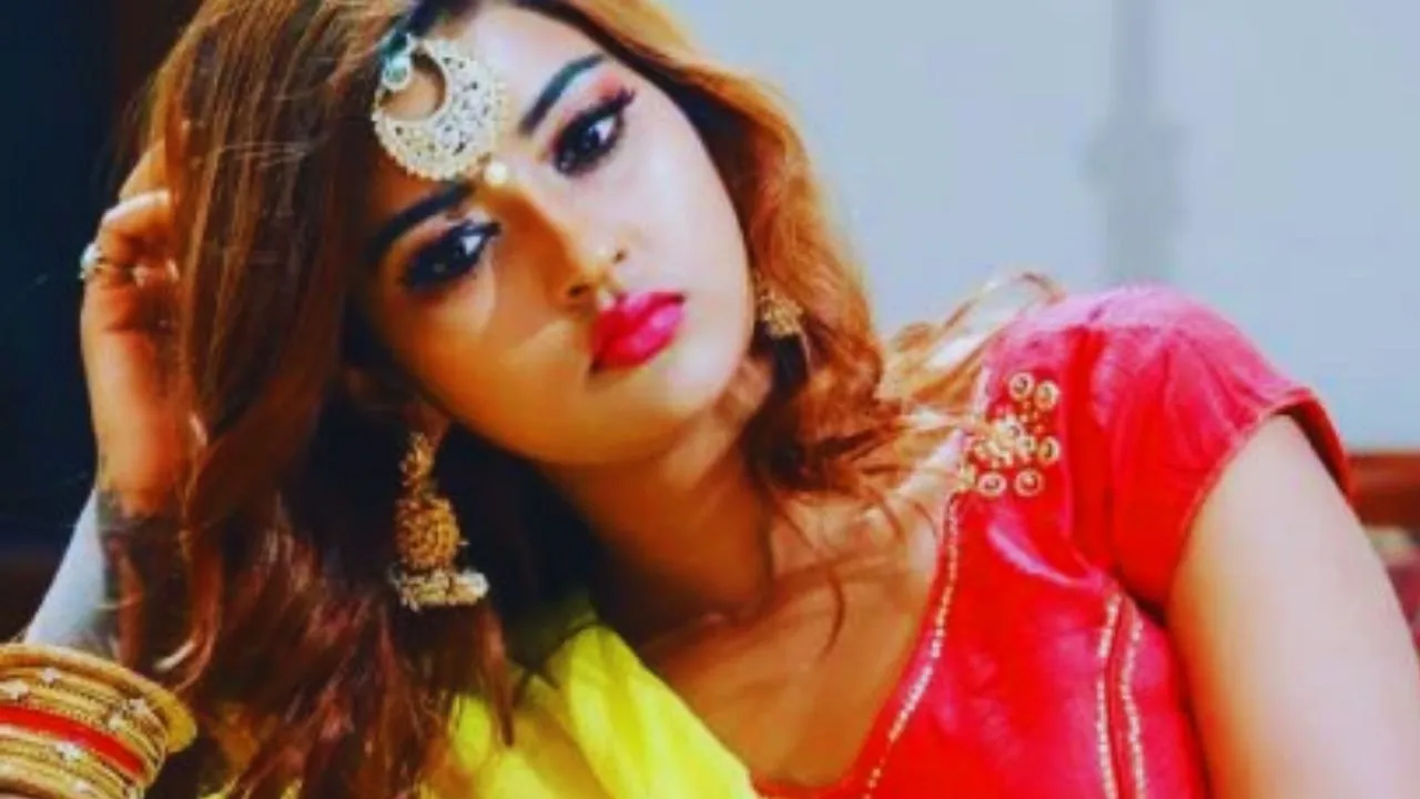 Akanksha Dubey  2