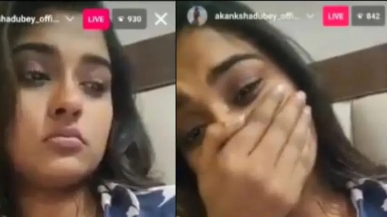 Akanksha dubey live