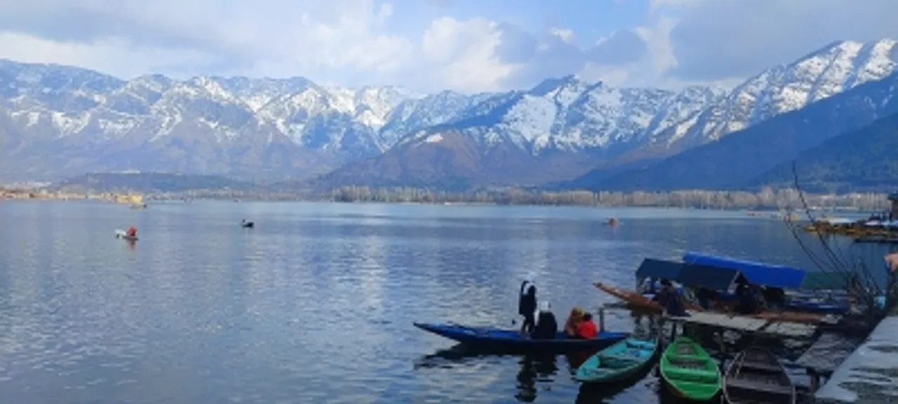Srinagar Boat