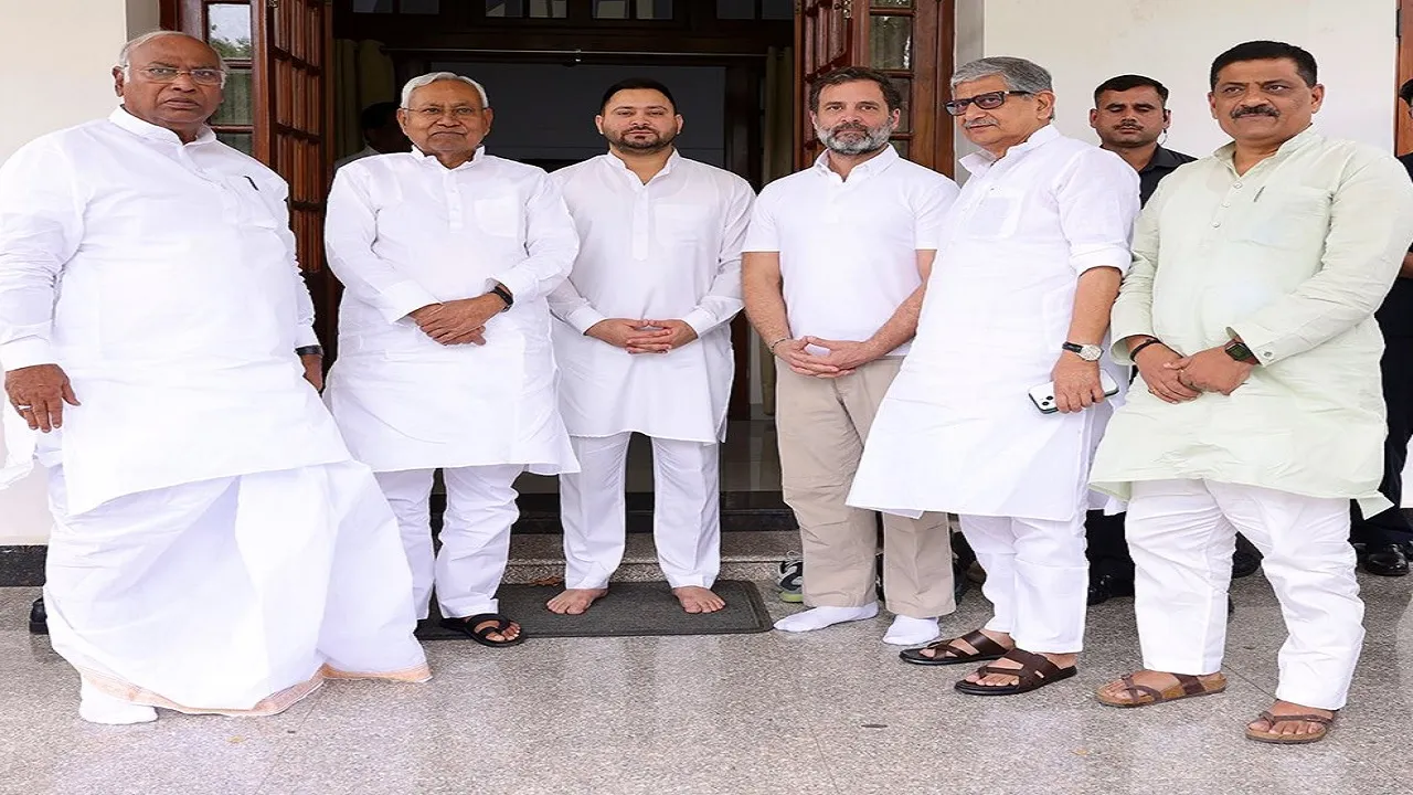 image rahul gandhi and khadge