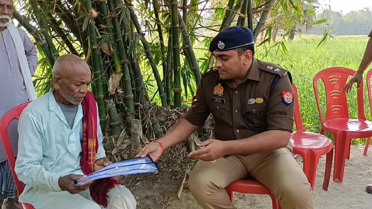 संदीप निषाद के परिजन