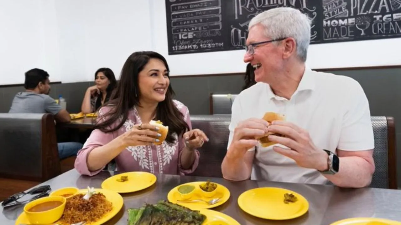 Tim Cook madhuri dixit