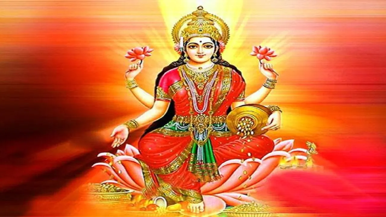 Maa Lakshmi Arrival Signs