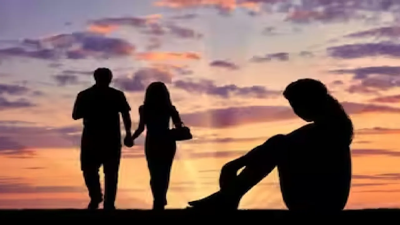 traingle love story