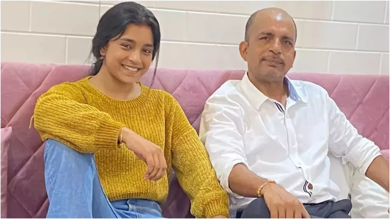 Sumbul Touqeer Father Wedding  1