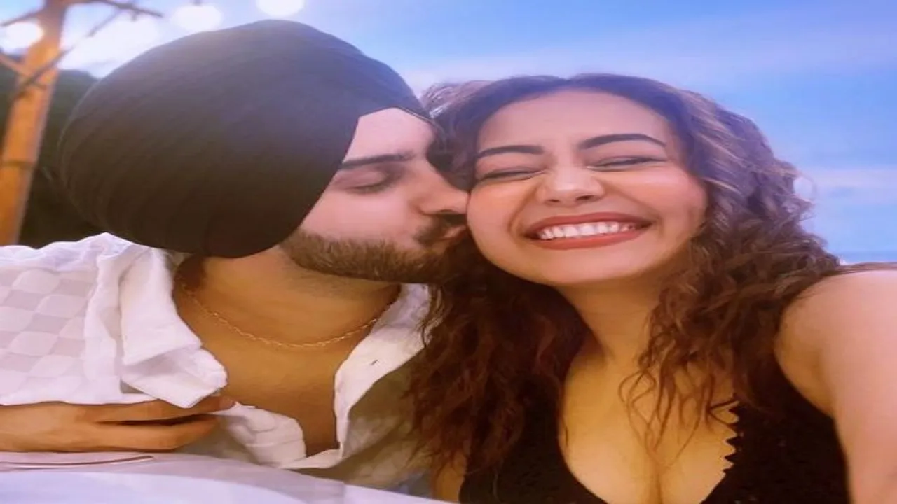 Singer Neha kakkar and Rohan preet
