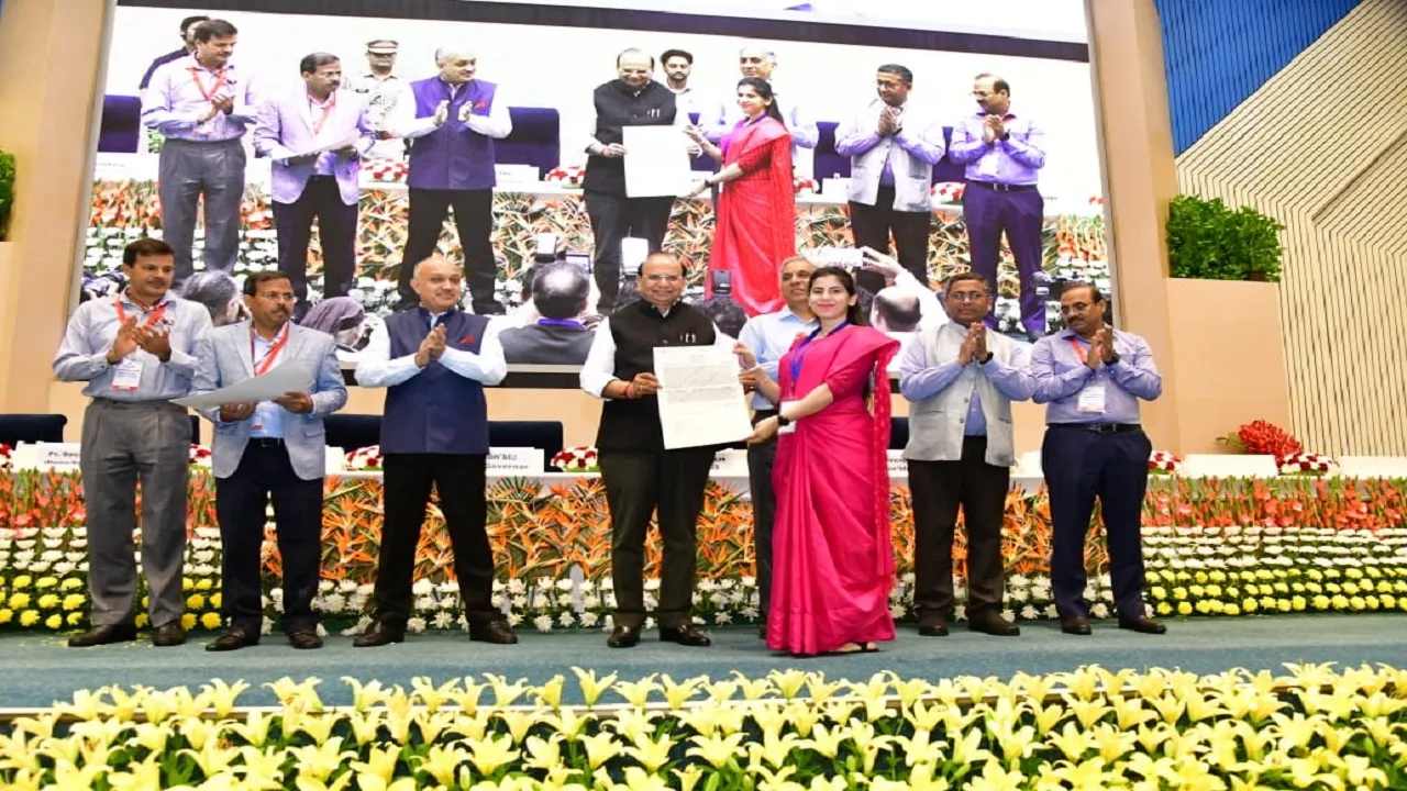 वीके सक्सेना