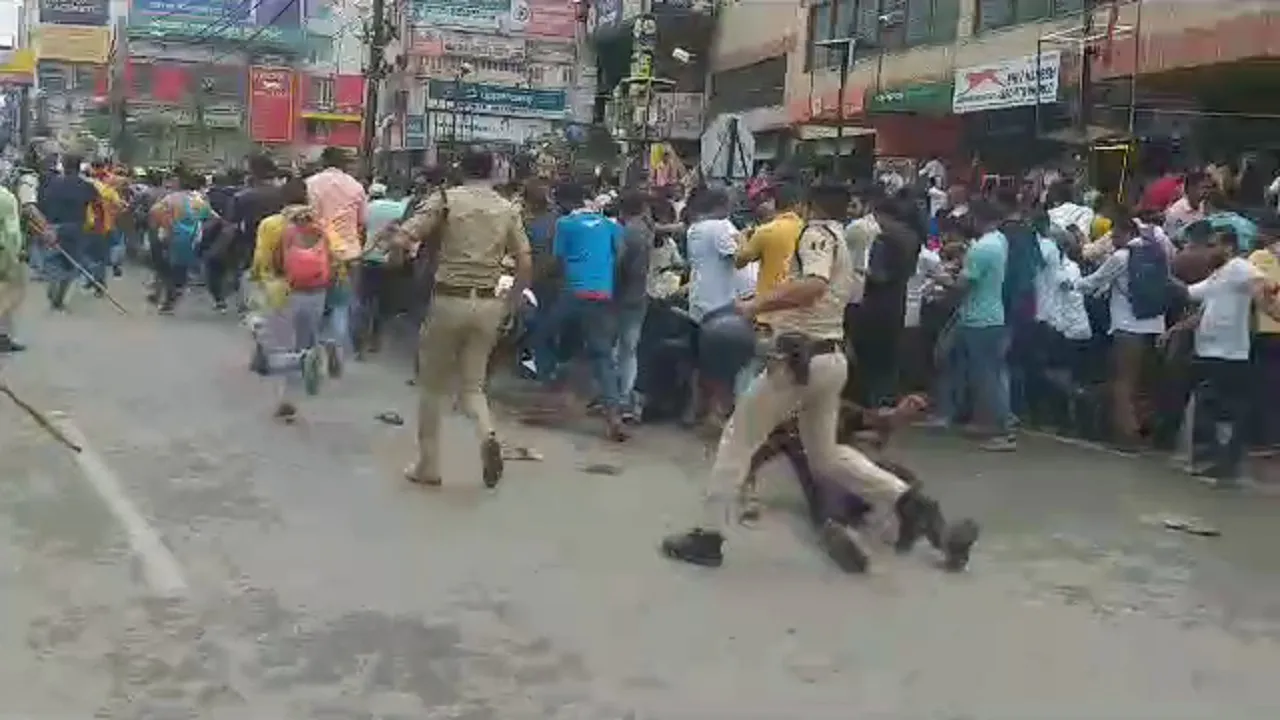 lathicharge