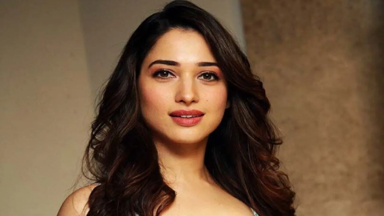 1081191 tamannaah