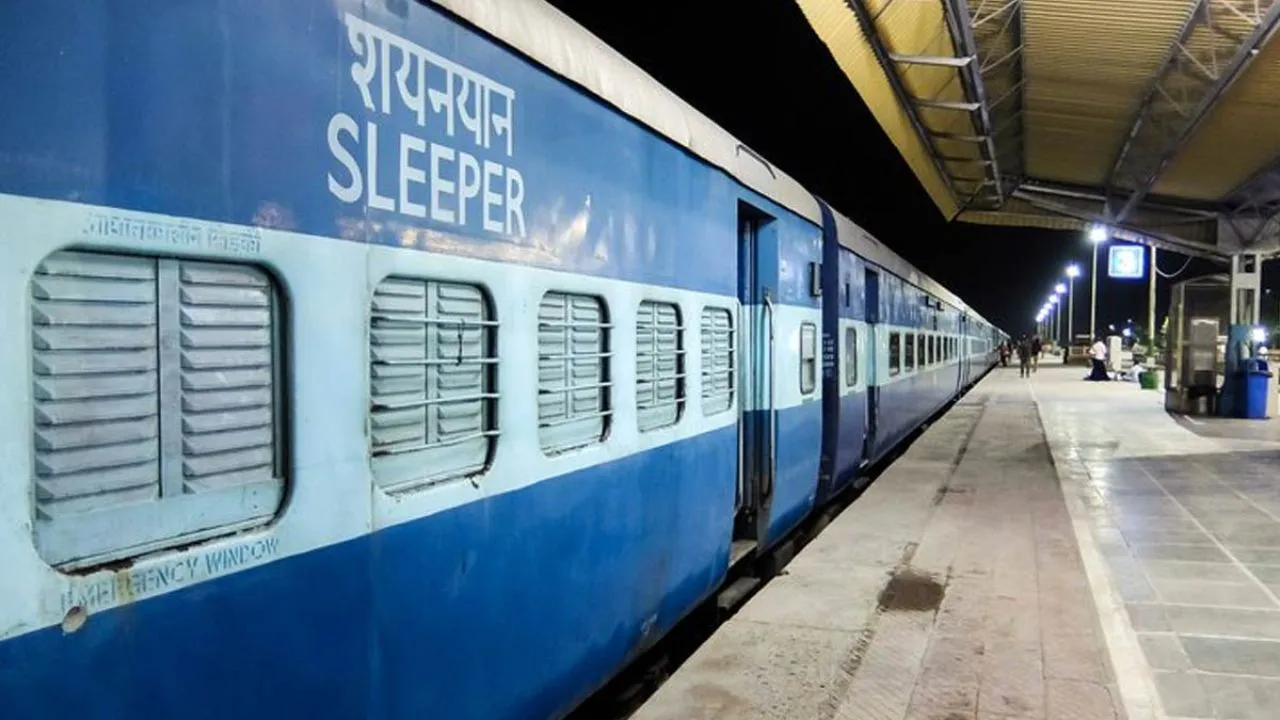 Vasco Da Gama - Hazrat Nizamuddin Goa Express