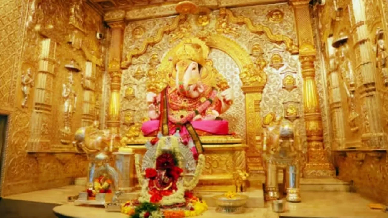 Dagadusheth Halwai Ganapati temple 1