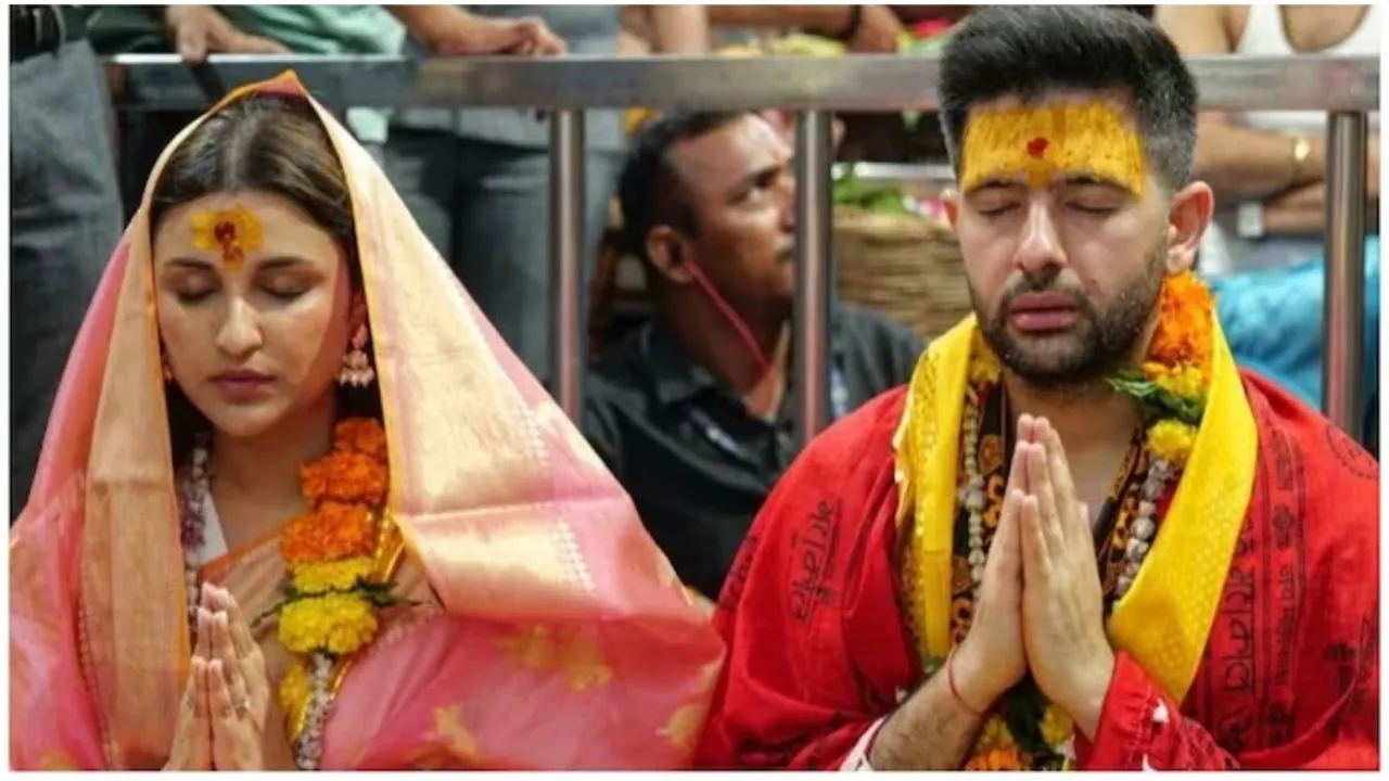 Parineeti Chopra Raghav Chadha AT Mahakaleshwar