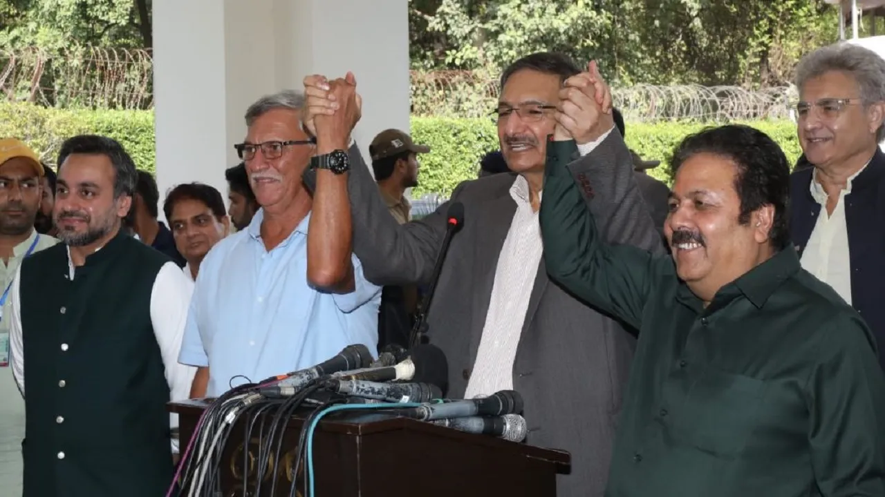 BCCI President Roger Binny Rajeev Shukla and Zaka Ashraf