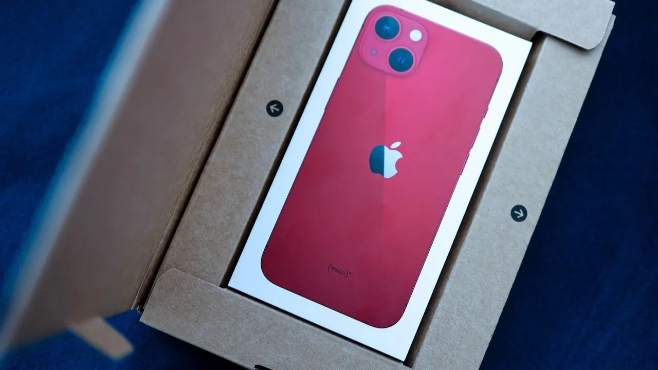 Why is iPhone 13 so cheap