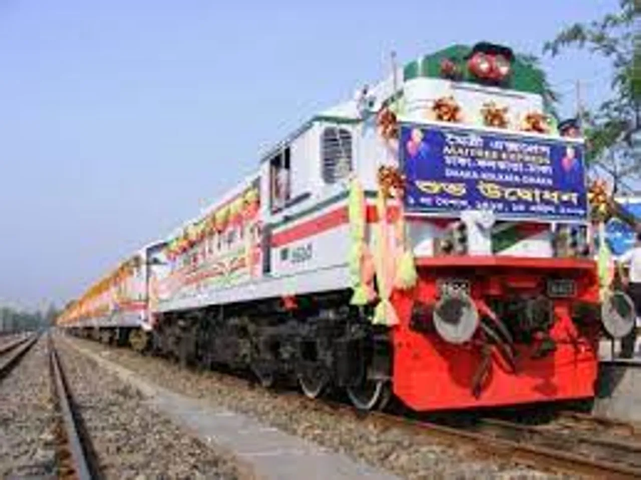 hindi-bf-foil-muggling-attempt-eize-r-15-cr-worth-of-good-on-maitri-expre--20230922170605-2023092218