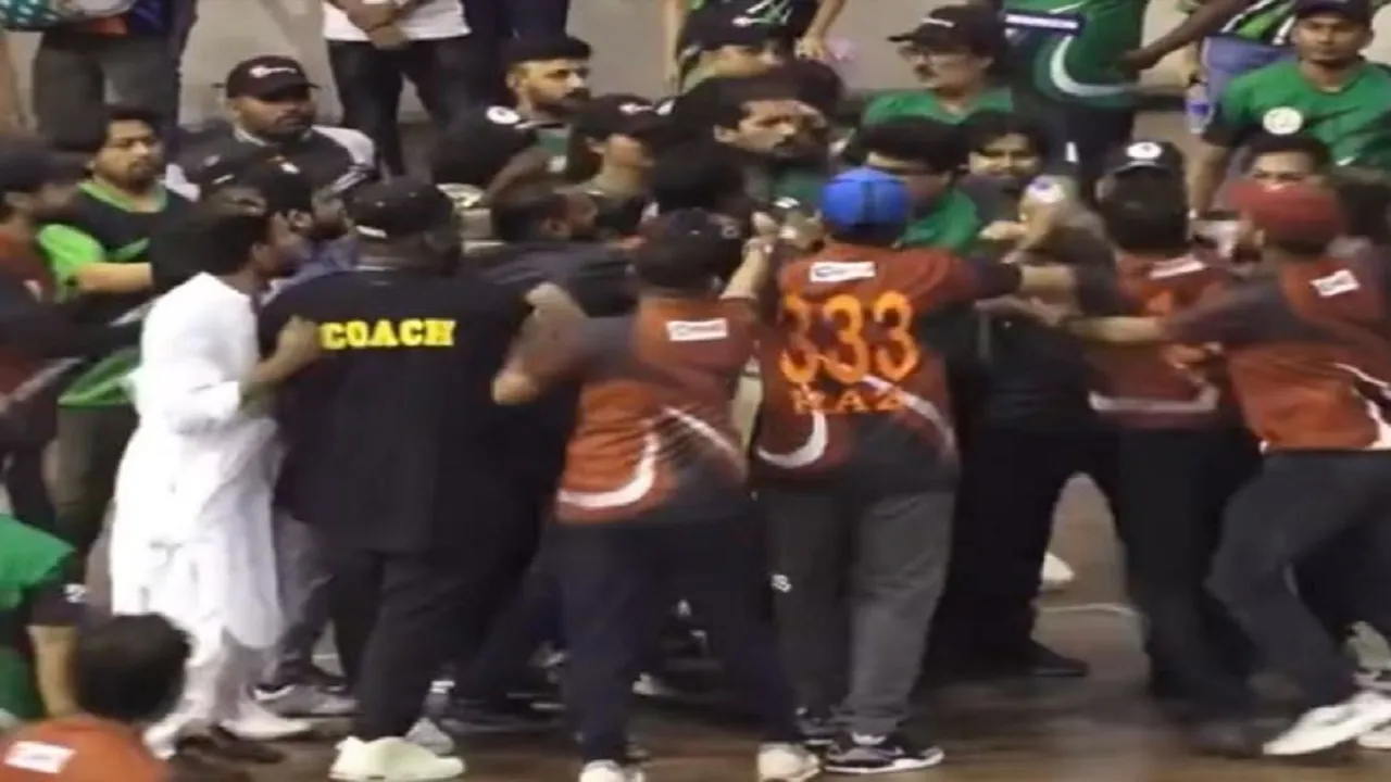 Fight Video In Cricket Match