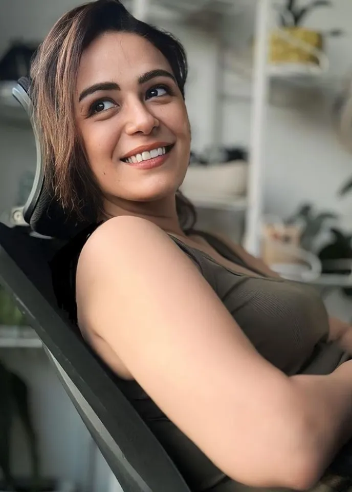 hindi-mona-ingh-rajeh-tailang-among-other-to-tar-in-gangter-drama-erie-paan-parda-zarda--20231003115
