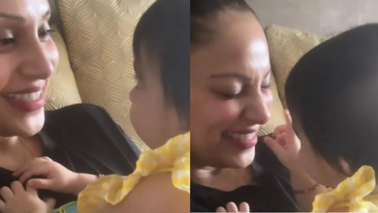 Bipasha basu with daughter