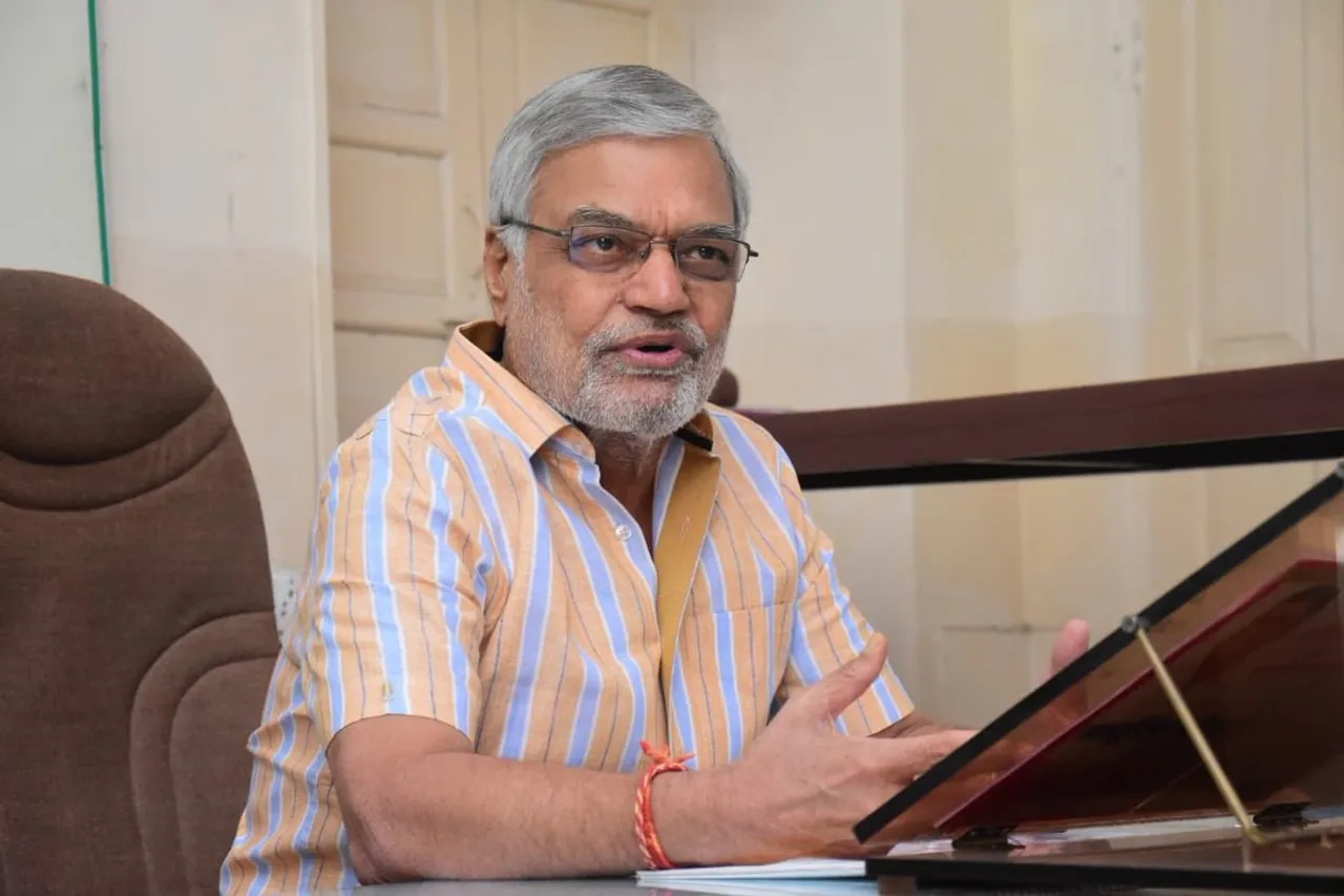hindi-weekend-premium-clah-of-titan-in-nathdwara-a-bjp-field-maharana-pratap-decendant-vihwaraj-ingh