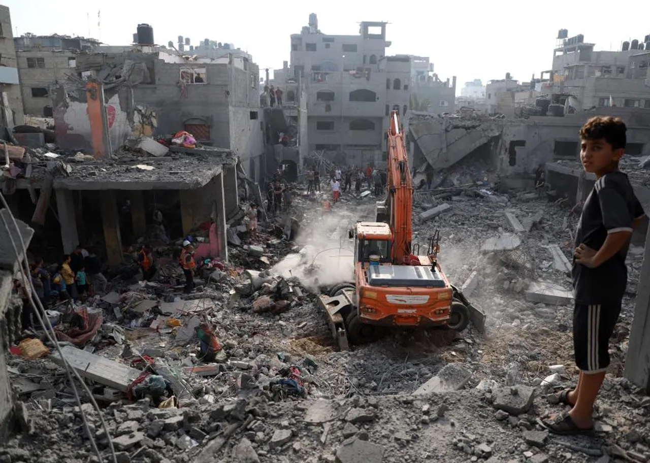 hindi-civil-order-break-down-in-gaza-a-people-raid-un-warehoue--20231029172757-20231029174927