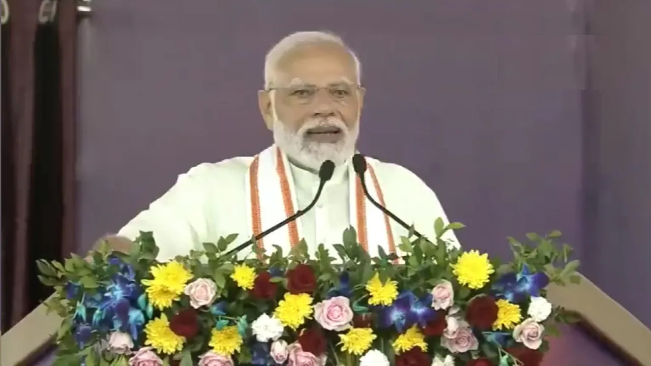 PM Modi in Gujarat