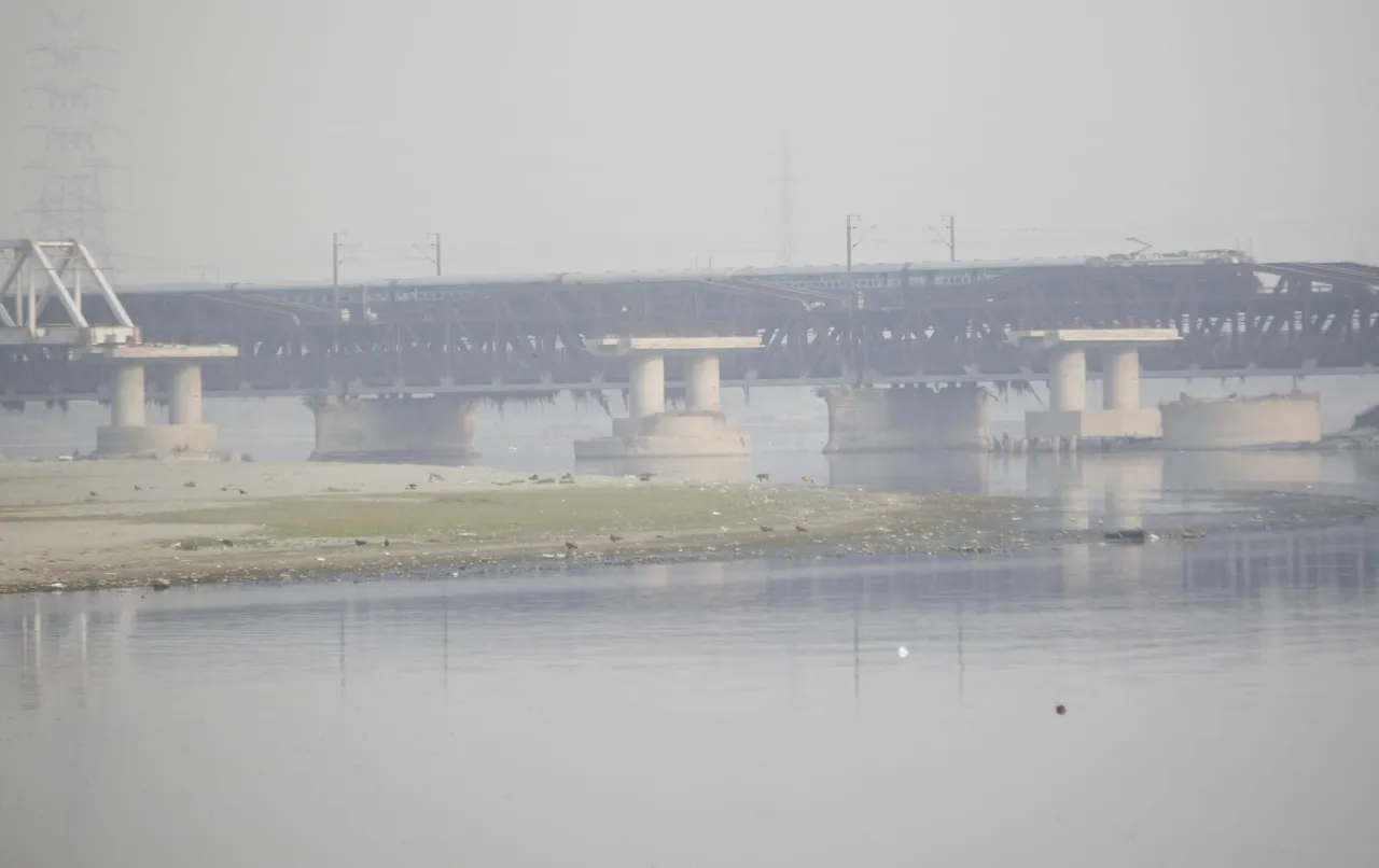 hindi-delhi-ncr-air-quality-continue-to-remain-in-very-poor-category-city-record-162-min-temp--20231