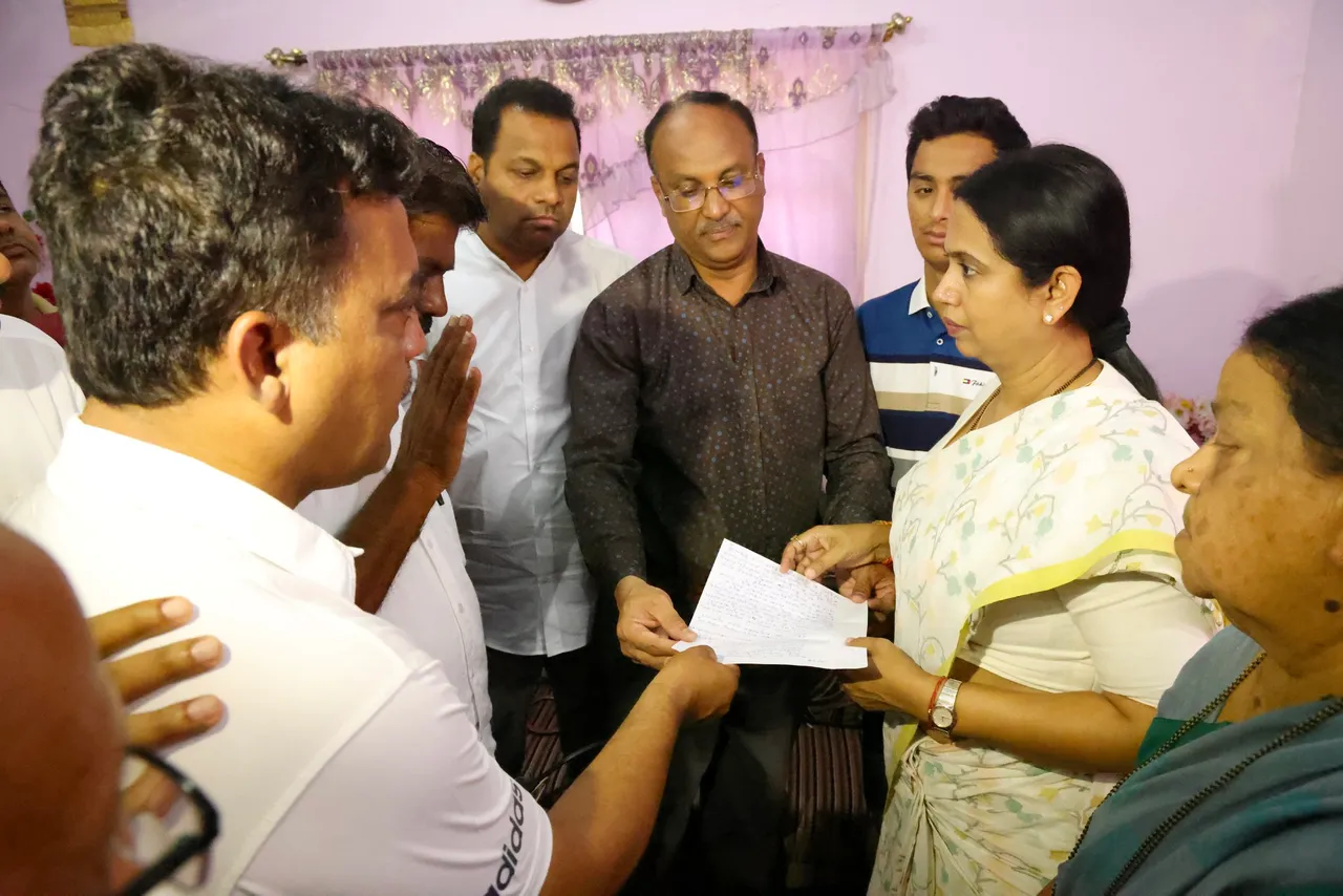 hindi-murder-of-four-of-family-by-jilted-lover-cae-ktaka-min-viit-family-aure-jutice--20231117135405