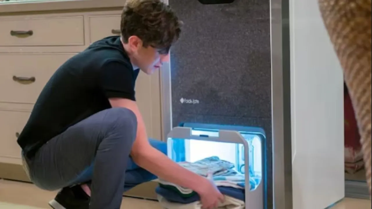 Foldimate-laundry-machine