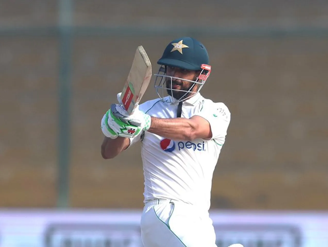 hindi-pakitan-tet-captain-han-maood-given-an-upgrade-in-pcb-central-contract-lit--20231130132003-202