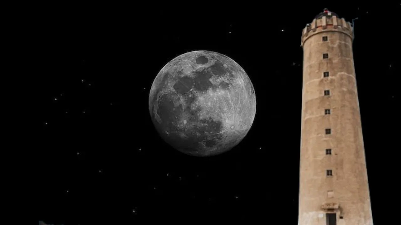 LIGHT HOUSE ON MOON