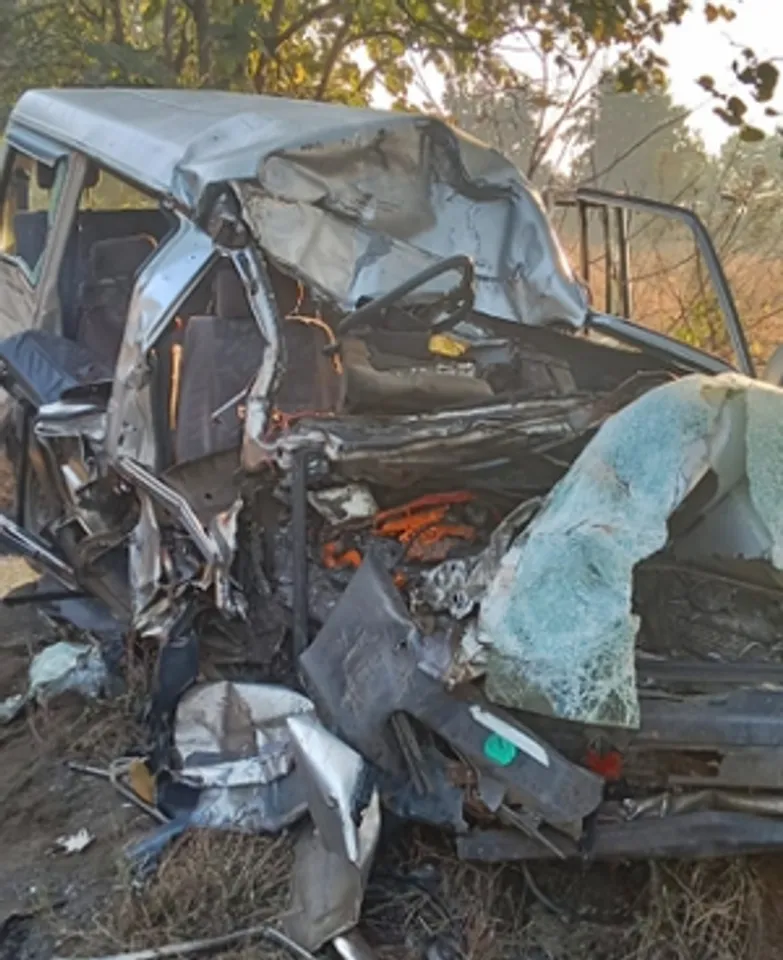 hindi-6-of-wedding-party-killed-1-hurt-in-uv-truck-colliion-near-nagpurc--20231216164205-20231216170