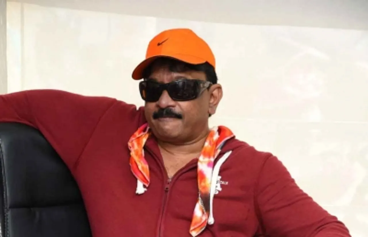 hindi-ram-gopal-varma-complain-to-andhra-police-on-reward-for-hi-head--20231226231205-20231227001419