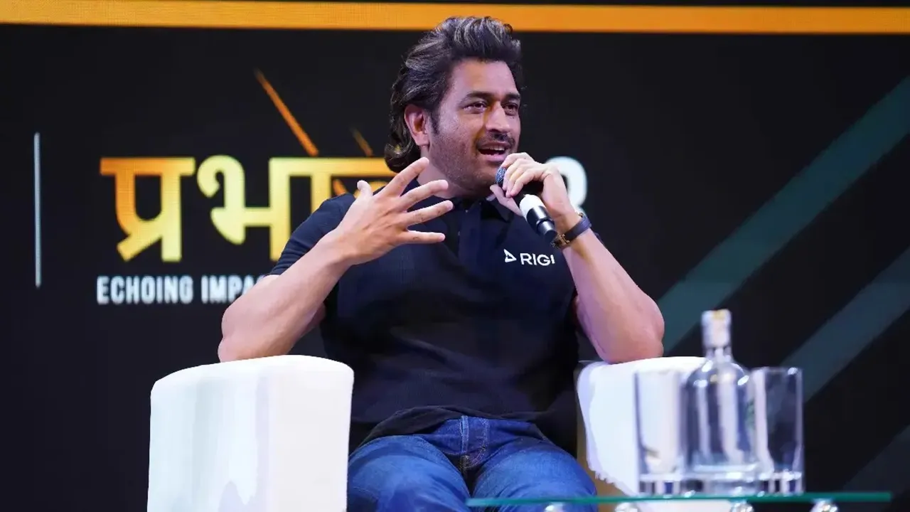 MS Dhoni want to explore india video goes viral