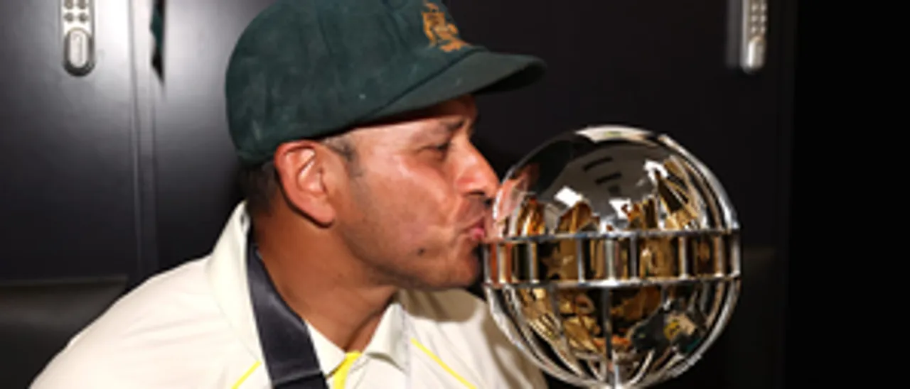 hindi-uman-khawaja-named-icc-men-tet-cricketer-of-the-year-2023--20240125200113-20240125204845