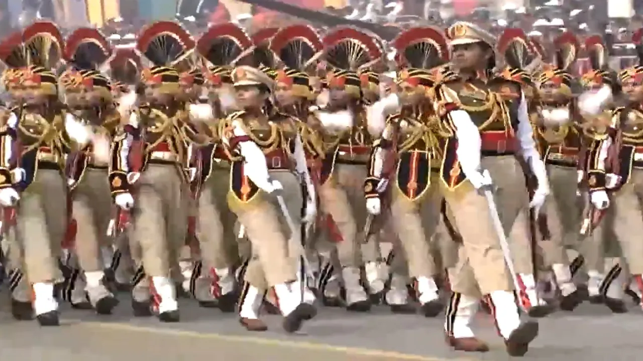 Delhi police women