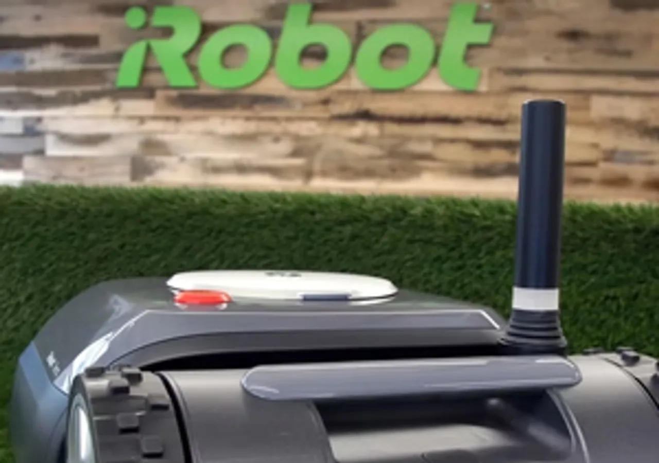 hindi-irobot-to-lay-off-350-employee-after-amazon-terminate-acquiition-deal--20240130094806-20240130