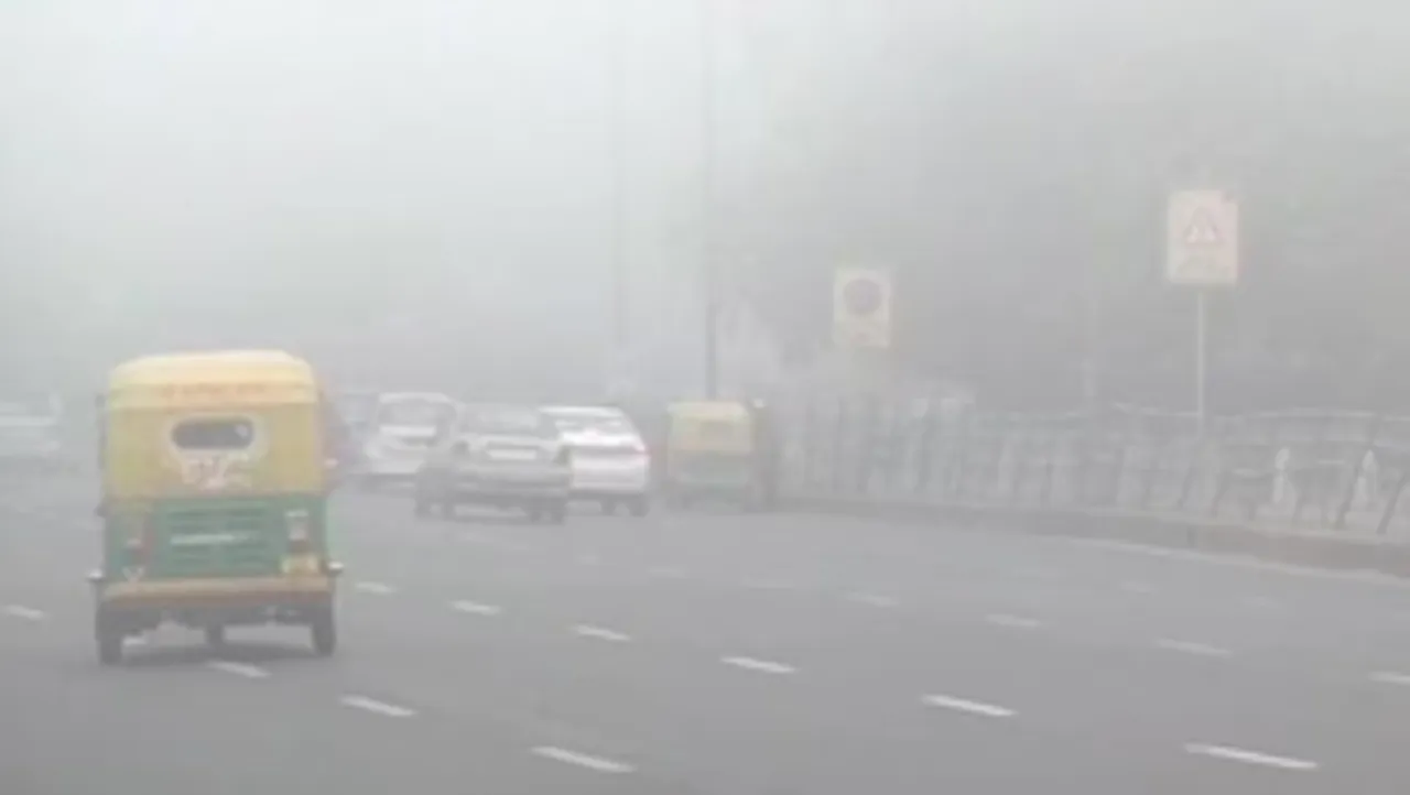 hindi-delhi-record-minimum-temp-of-73-dene-fog-grip-the-capital-neighbouring-region--20240131094506-