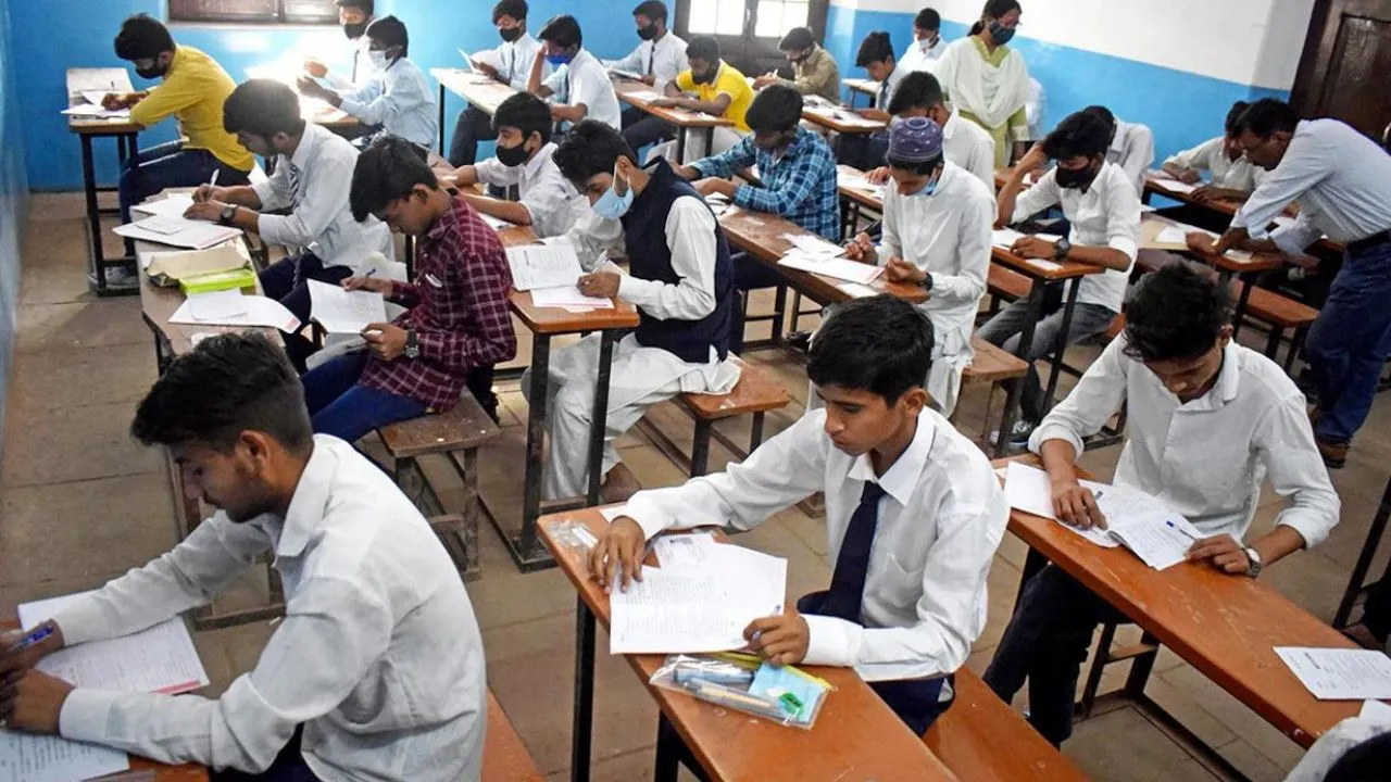 Cheating in exams