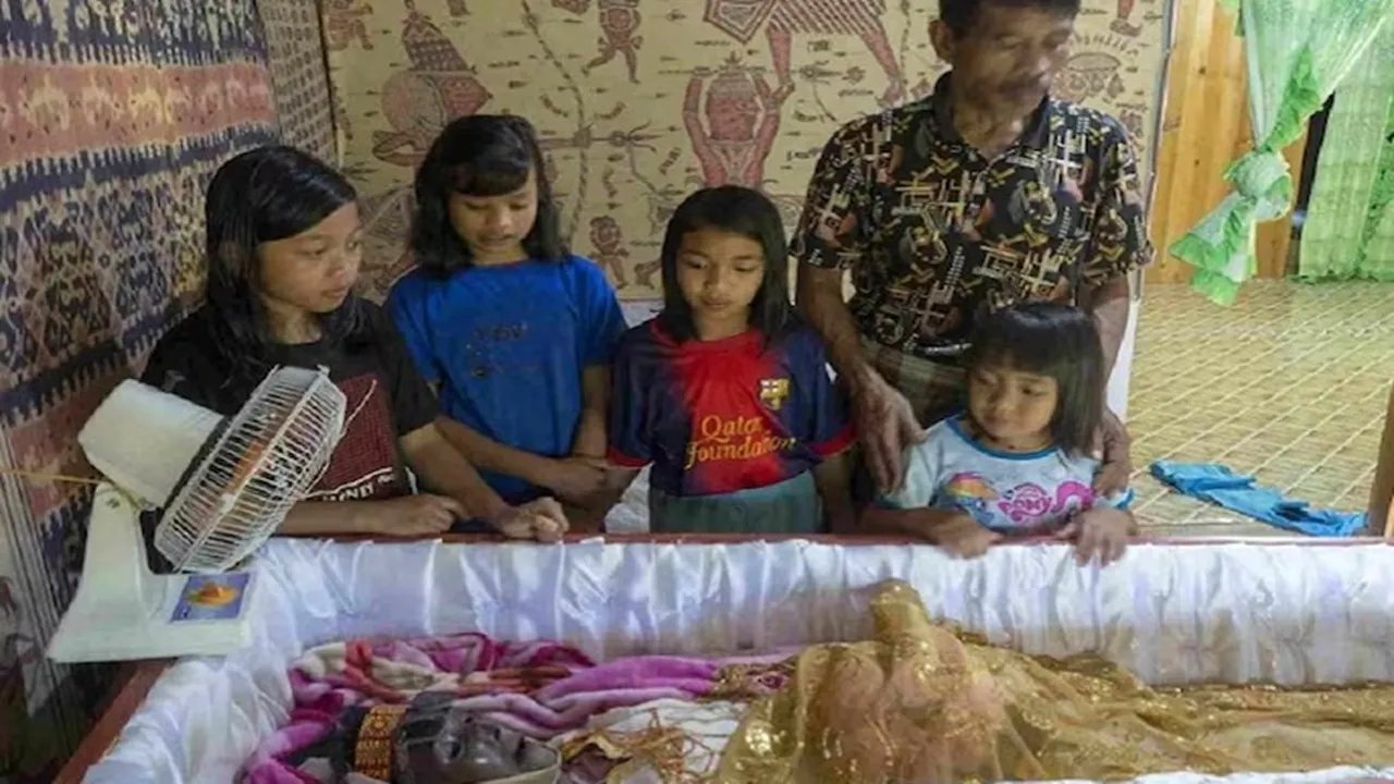 People live here with dead bodies feed them daily