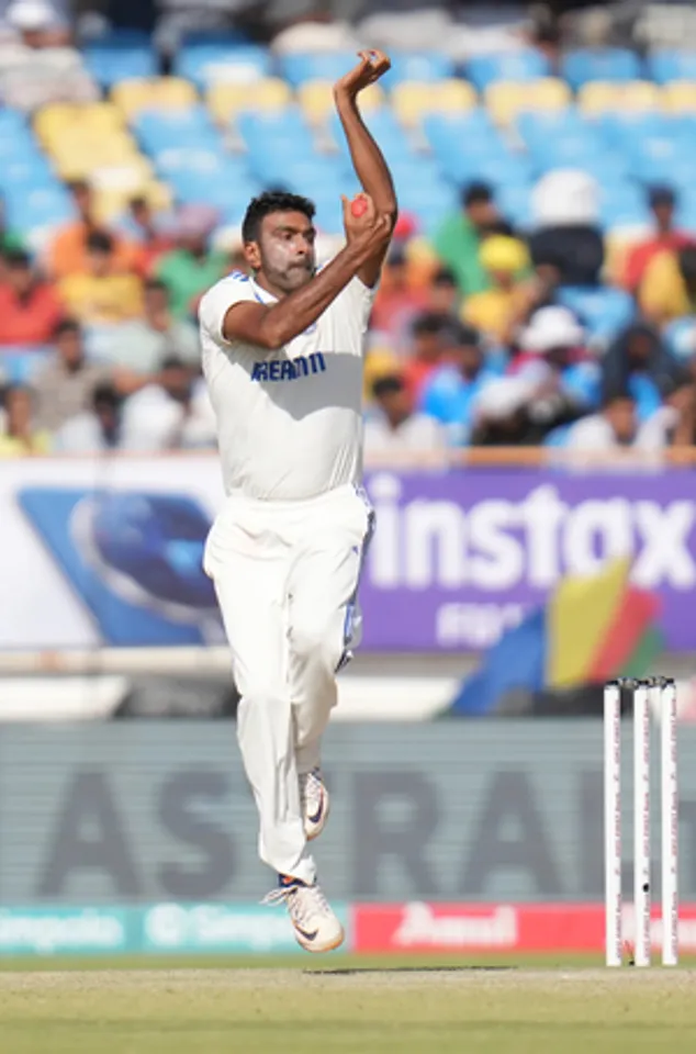 hindi-4th-tet-india-howed-phenomenal-character-enjoy-bowling-with-new-ball-ay-ravichandran-ahwin--20