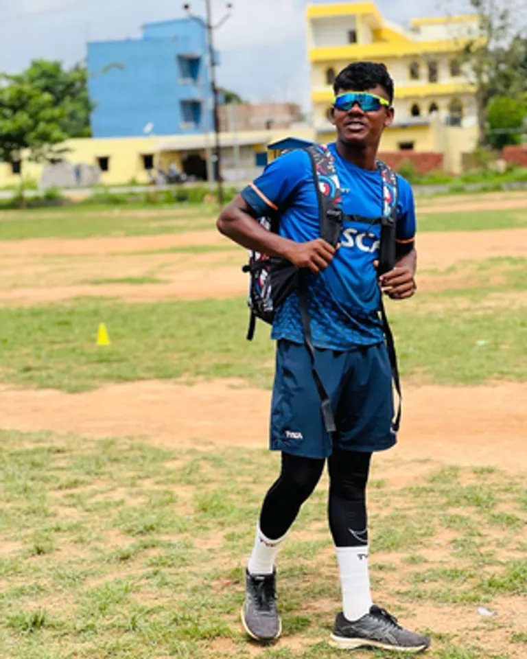hindi-gujarat-titan-wicketkeeper-batter-robin-minz-meet-with-bike-accident-currently-under-obervatio