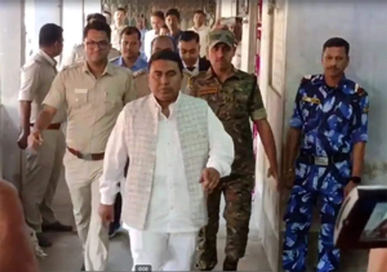 hindi-depite-calcutta-hc-order-bengal-cid-refue-to-handover-heikh-hahjahan-to-cbi--20240305193305-20